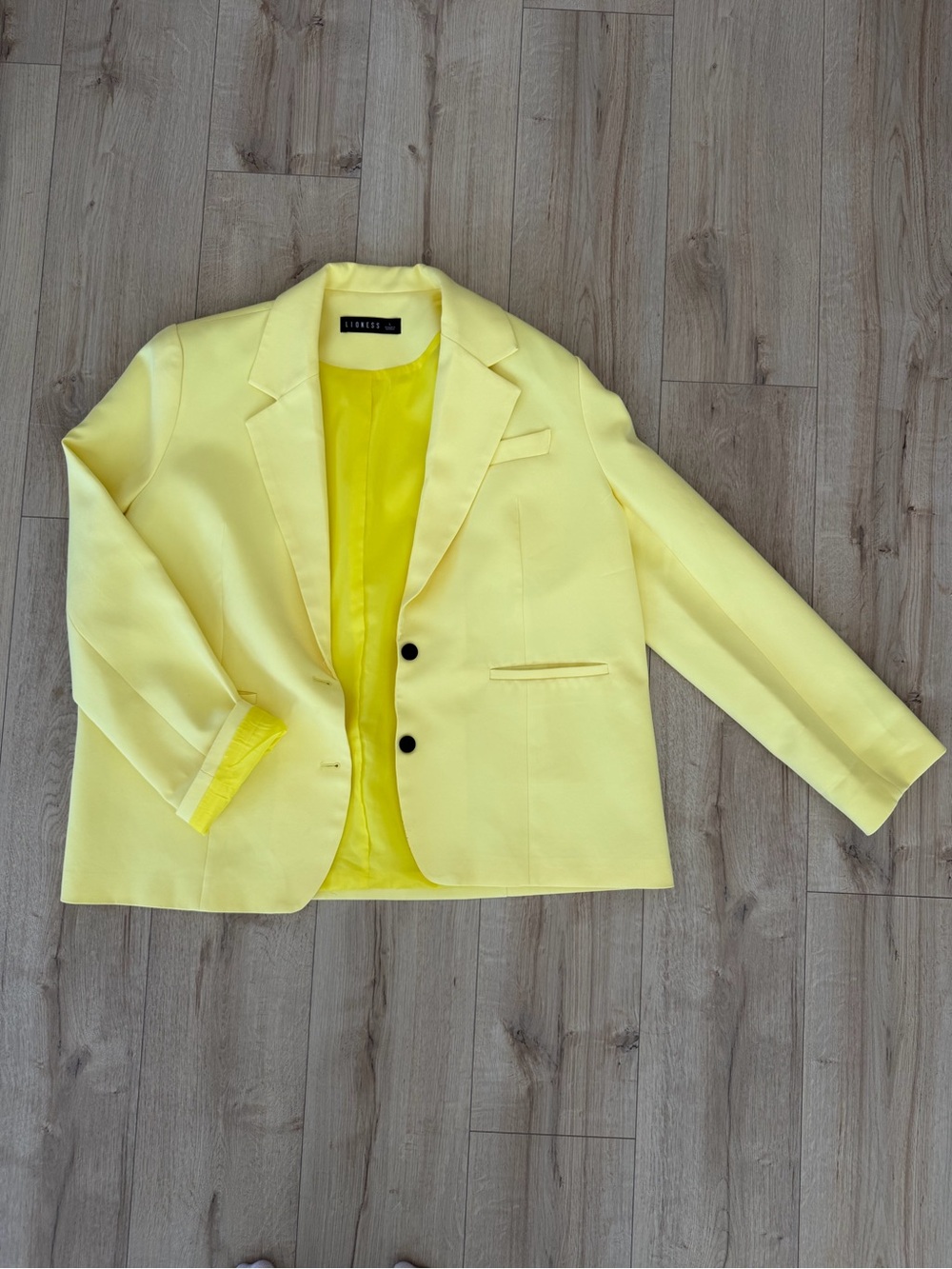 Lioness Pale Yellow Women's Blazer - Lightweight Tailored Jacket
